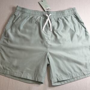 Maison Article x Shoe Palace Premium Essentials Solid Green Hybrid Shorts L‎